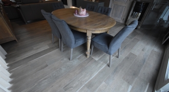 Parkettegels in woonkamer